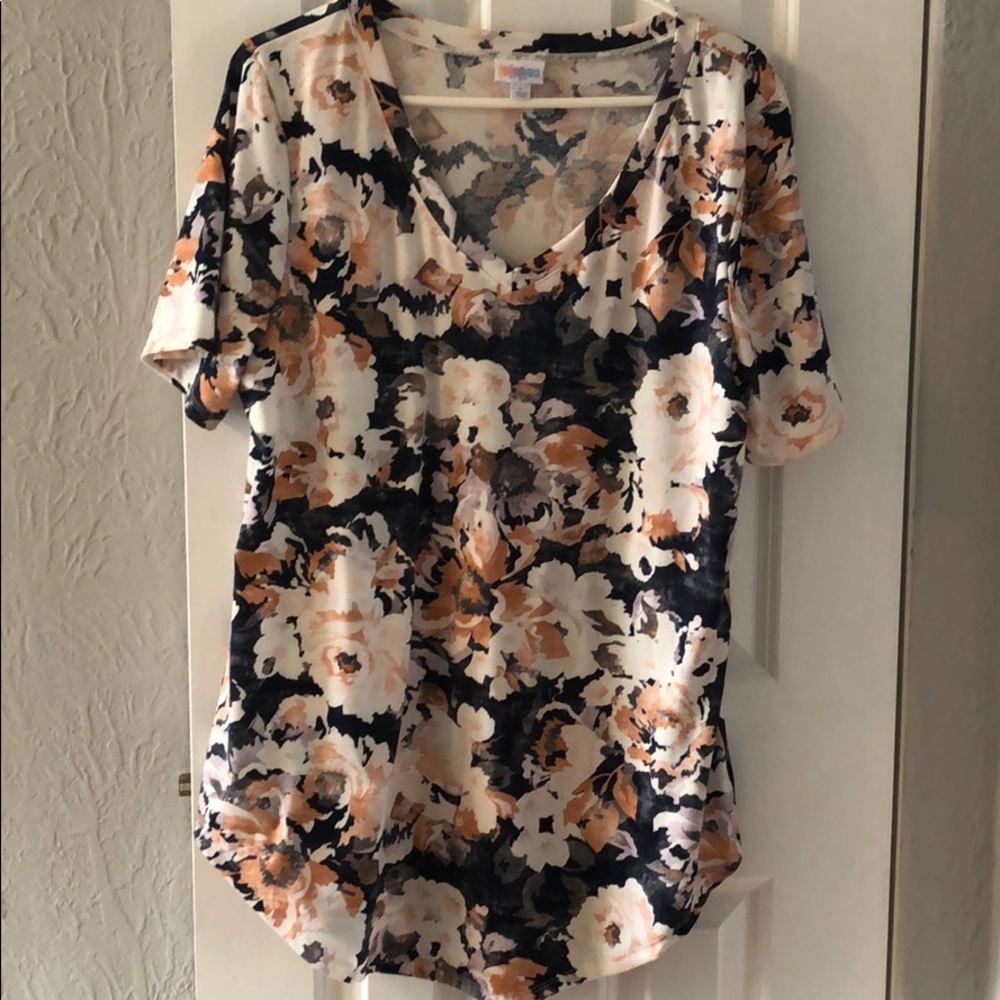 Lularoe iris
